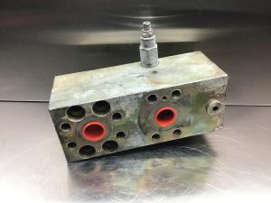 Liebherr Valve Distribution Block